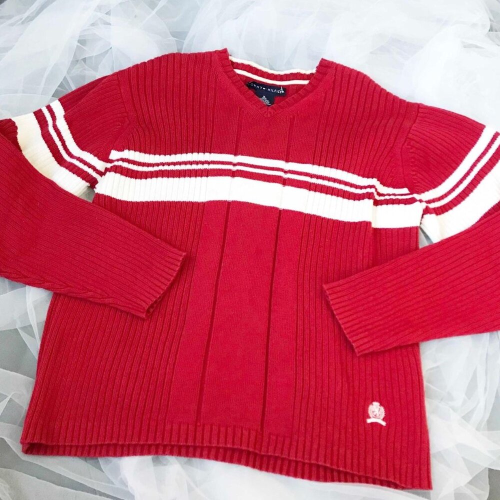 Tommy Hilfiger uinisex and White Jumper